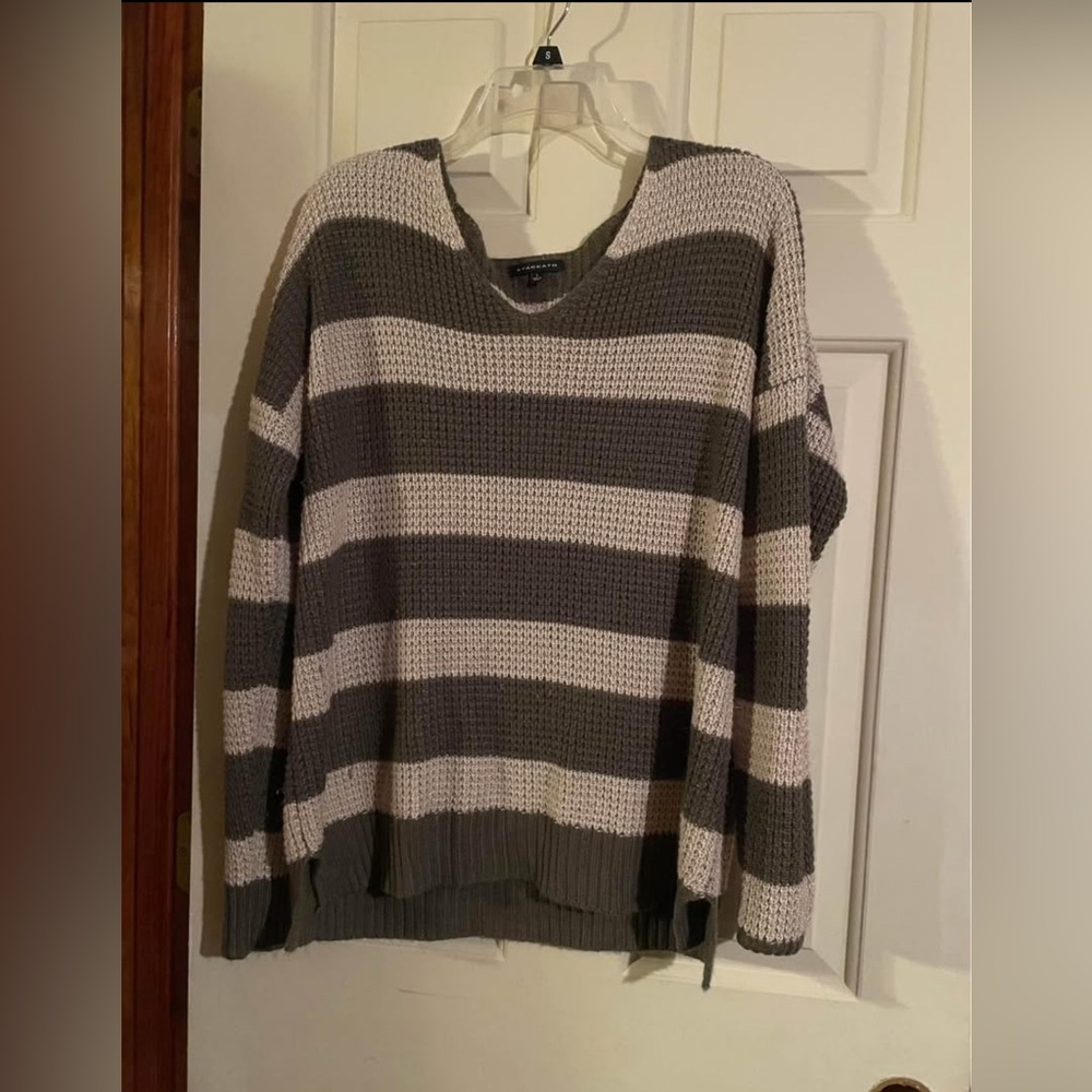 Staccato Gray/Green and Cream Knit Sweater